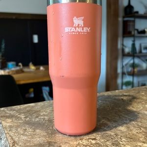 Stanley 30 oz ice flow